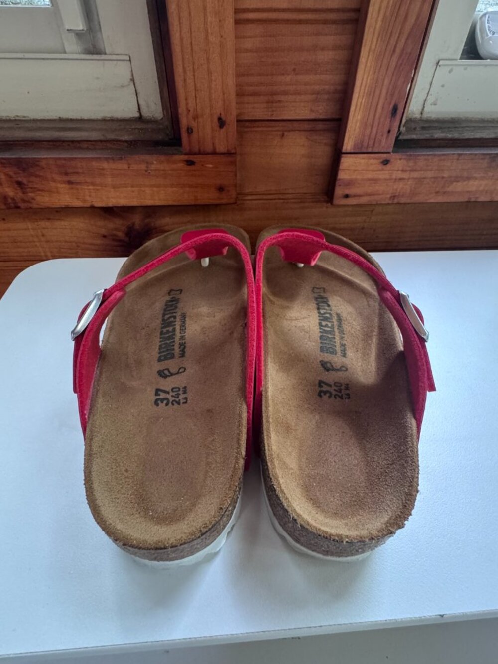 🔥 Birkenstock Gizeh Tango Red Patent Birko-Flor Sandals EU 37 ✨ - Picture 5 of 10